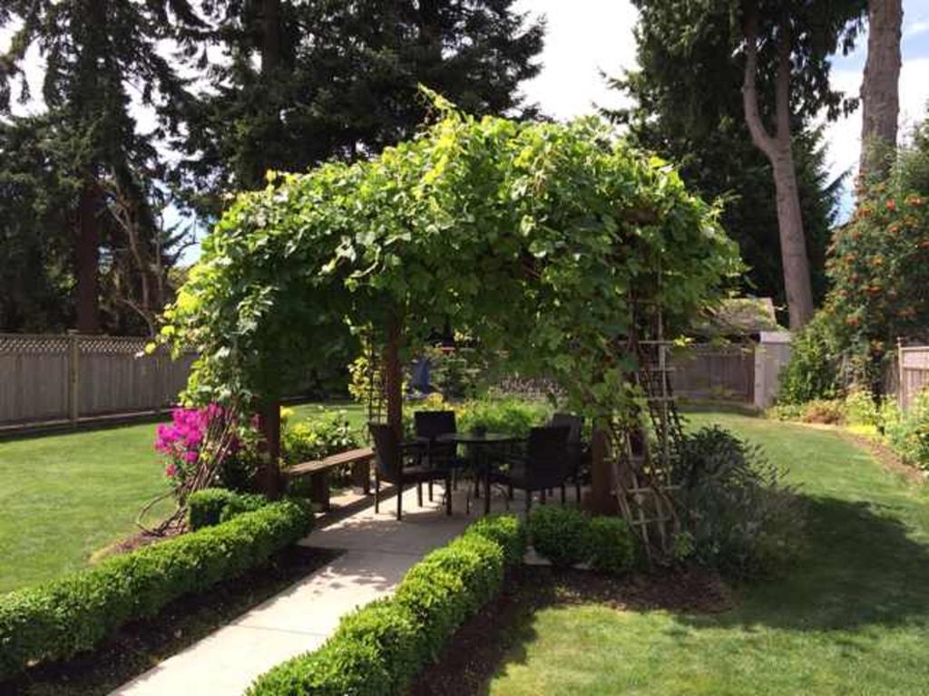 Imperial House Bed and Breakfast Burnaby Buitenkant foto