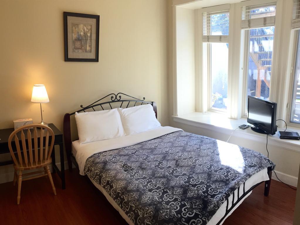 Imperial House Bed and Breakfast Burnaby Kamer foto